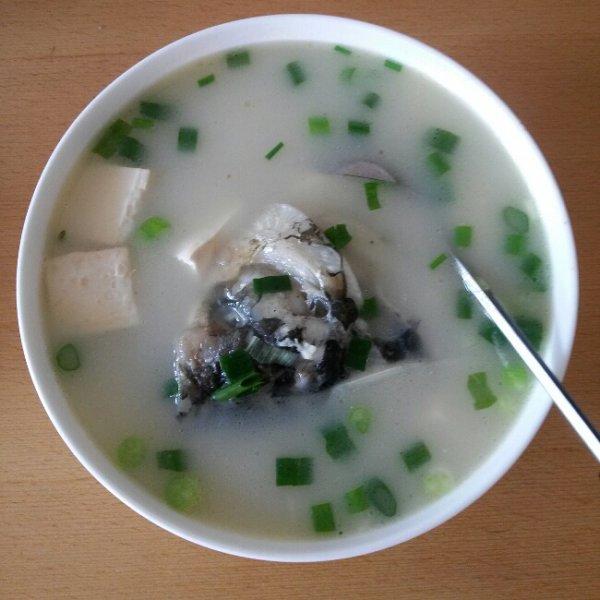 魚頭豆腐湯